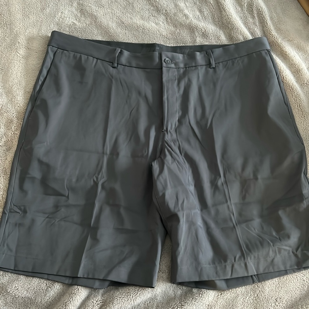 Nike men’s golf shorts